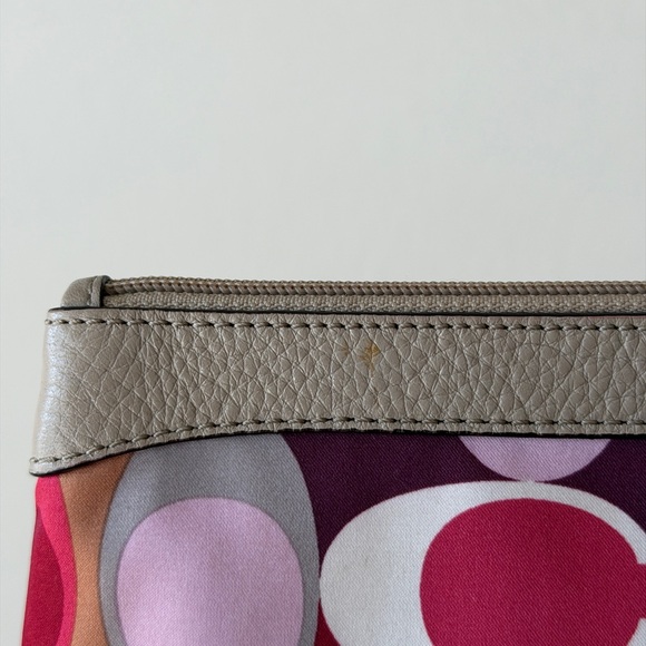 Y2K Coach Signature Scarf Print Wristlet with Strap and Hangtag - Picture 6 of 9